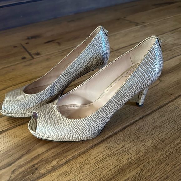 Stuart Weitzman toeless heels - Picture 2 of 7